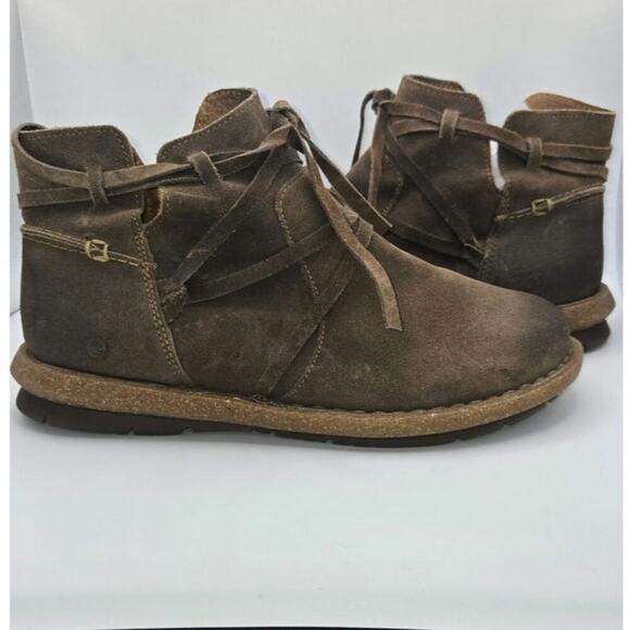 Born Tarkiln Ladies Ankle Boot Distressed Brown Size 9 - Picture 2 of 13